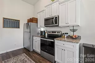 3112 Wynn Way, Charlotte, NC 28215 - Photo 8