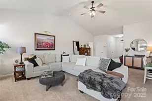 3112 Wynn Way, Charlotte, NC 28215 - Photo 2