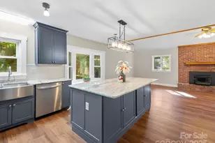 3 Crabapple Ln, Candler, NC 28715 - Photo 12