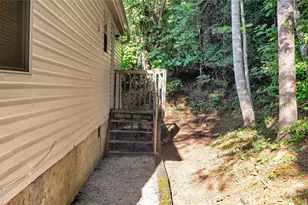 43 Goose Creek Rd, Swannanoa, NC 28778 - Photo 22