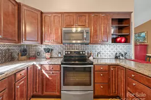 282 Sourwood Dr, Spruce Pine, NC 28777 - Photo 8