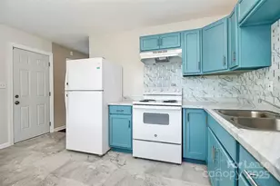 2244 English Dr, Charlotte, NC 28216 - Photo 12