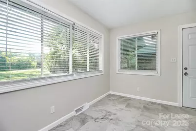 2244 English Drive, Charlotte, NC 28216 - Photo 10