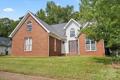 7337 Rosehall Drive, Charlotte, NC 28227 - Photo 2