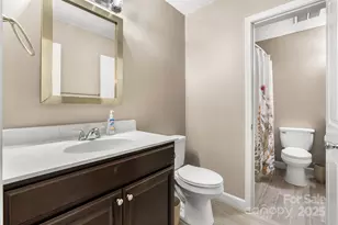 4340 N Center St, Hickory, NC 28601 - Photo 20