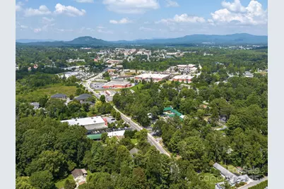 1001 Greenville Highway, Hendersonville, NC 28739 - Photo 20
