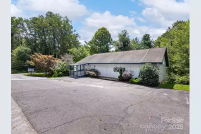 1001 Greenville Highway, Hendersonville, NC 28739 - Photo 18