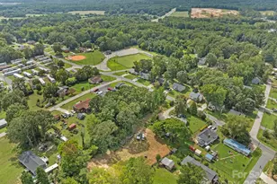 621 Pleasant Ave, Kannapolis, NC 28081 - Photo 2