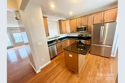 237 N Irwin Avenue, Charlotte, NC 28202 - Photo 6