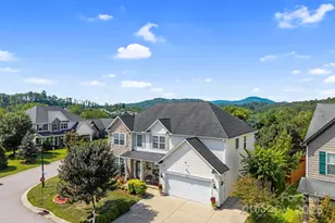 2 Breyerton Ct, Asheville, NC 28804 - Photo 2