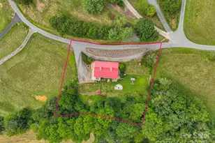 300 Dogwood Ln, Burnsville, NC 28714 - Photo 4