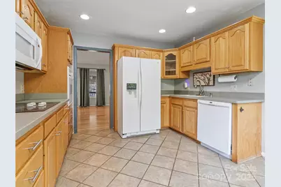 300 Dogwood Lane, Burnsville, NC 28714 - Photo 12