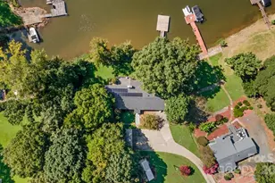 13833 Woody Point Rd, Charlotte, NC 28278 - Photo 2