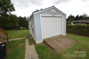 267 Sigmon Rd, Statesville, NC 28677 - Photo 14