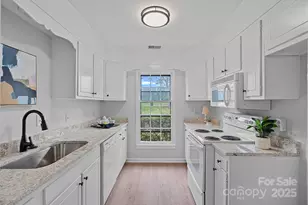 8414 Knights Bridge Rd, Charlotte, NC 28210 - Photo 4