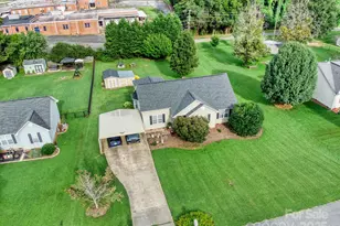 111 Summey Barker Dr, Dallas, NC 28034 - Photo 34