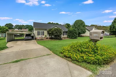 111 Summey Barker Drive, Dallas, NC 28034 - Photo 2