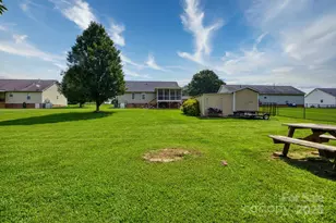 111 Summey Barker Dr, Dallas, NC 28034 - Photo 32