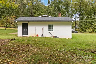 106 Robinson Avenue, Mount Holly, NC 28120 - Photo 10