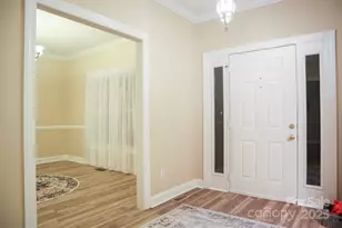 4106 Hemingway Dr, Hickory, NC 28601 - Photo 4