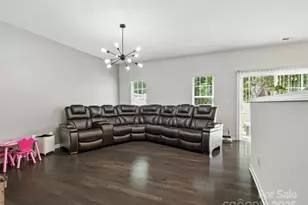 9333 Grand Valley Dr, Charlotte, NC 28213 - Photo 10