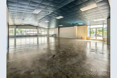 512 Kanuga Road #100, Hendersonville, NC 28739 - Photo 2