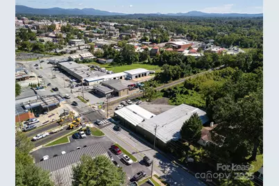 512 Kanuga Road #100, Hendersonville, NC 28739 - Photo 8