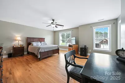 1995 Talbot Lane, Hickory, NC 28602 - Photo 4