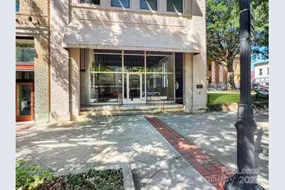 210 S Center Street, Statesville, NC 28677 - Photo 2