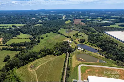 3651 W Nc 10 Highway, Newton, NC 28658 - Photo 34