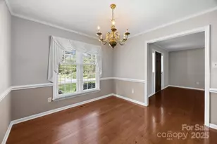 2624 Castlewood Dr, Gastonia, NC 28056 - Photo 8