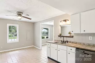 55 Polk St, Waynesville, NC 28786 - Photo 18