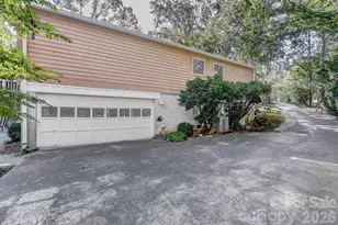 75 S Black Oak Dr, Asheville, NC 28804 - Photo 34