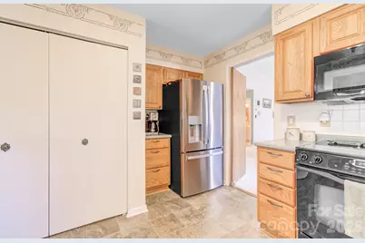 75 S Black Oak Drive, Asheville, NC 28804 - Photo 6