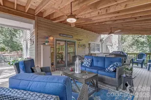 75 S Black Oak Dr, Asheville, NC 28804 - Photo 2