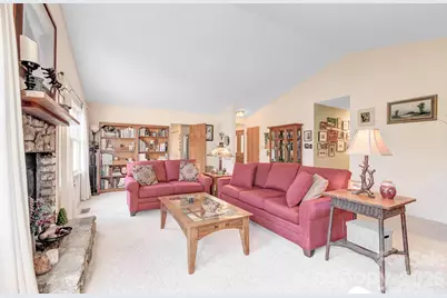 75 S Black Oak Drive, Asheville, NC 28804 - Photo 16