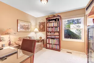 75 S Black Oak Dr, Asheville, NC 28804 - Photo 24