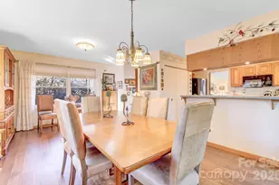 75 S Black Oak Dr, Asheville, NC 28804 - Photo 12