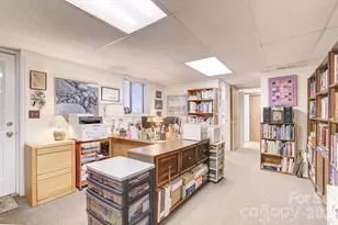 75 S Black Oak Dr, Asheville, NC 28804 - Photo 38