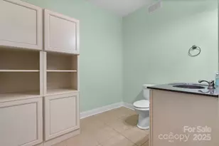 1158 Waterford Dr, Hickory, NC 28602 - Photo 20