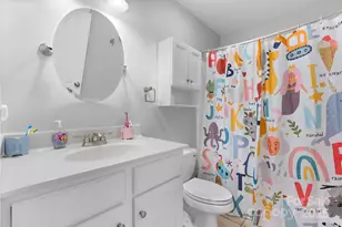 1158 Waterford Dr, Hickory, NC 28602 - Photo 16