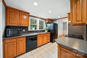 1110 Dumbarton Rd, Gastonia, NC 28054 - Photo 14