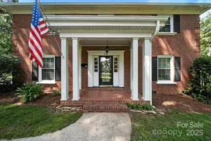 1110 Dumbarton Rd, Gastonia, NC 28054 - Photo 2