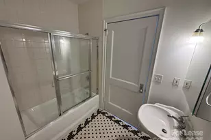 515 N Church St, Charlotte, NC 28202 - Photo 8