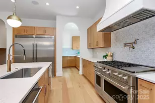 2209 Norcross Pl, Charlotte, NC 28205 - Photo 20