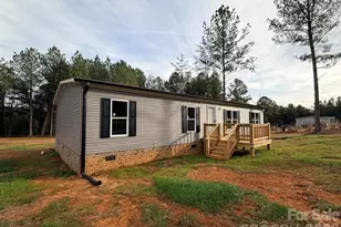 129 Patchwork Dr, Statesville, NC 28677 - Photo 2