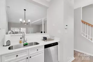 11548 Savannah Creek Dr, Charlotte, NC 28273 - Photo 2