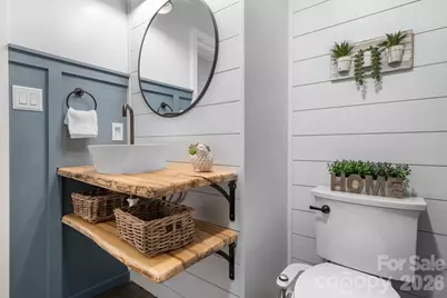 1801 Twin Ponds Drive, Hickory, NC 28602 - Photo 18