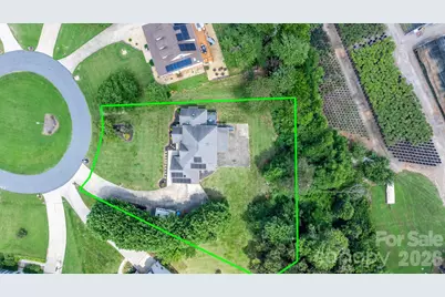 1801 Twin Ponds Drive, Hickory, NC 28602 - Photo 38