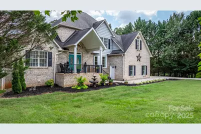 1801 Twin Ponds Drive, Hickory, NC 28602 - Photo 40